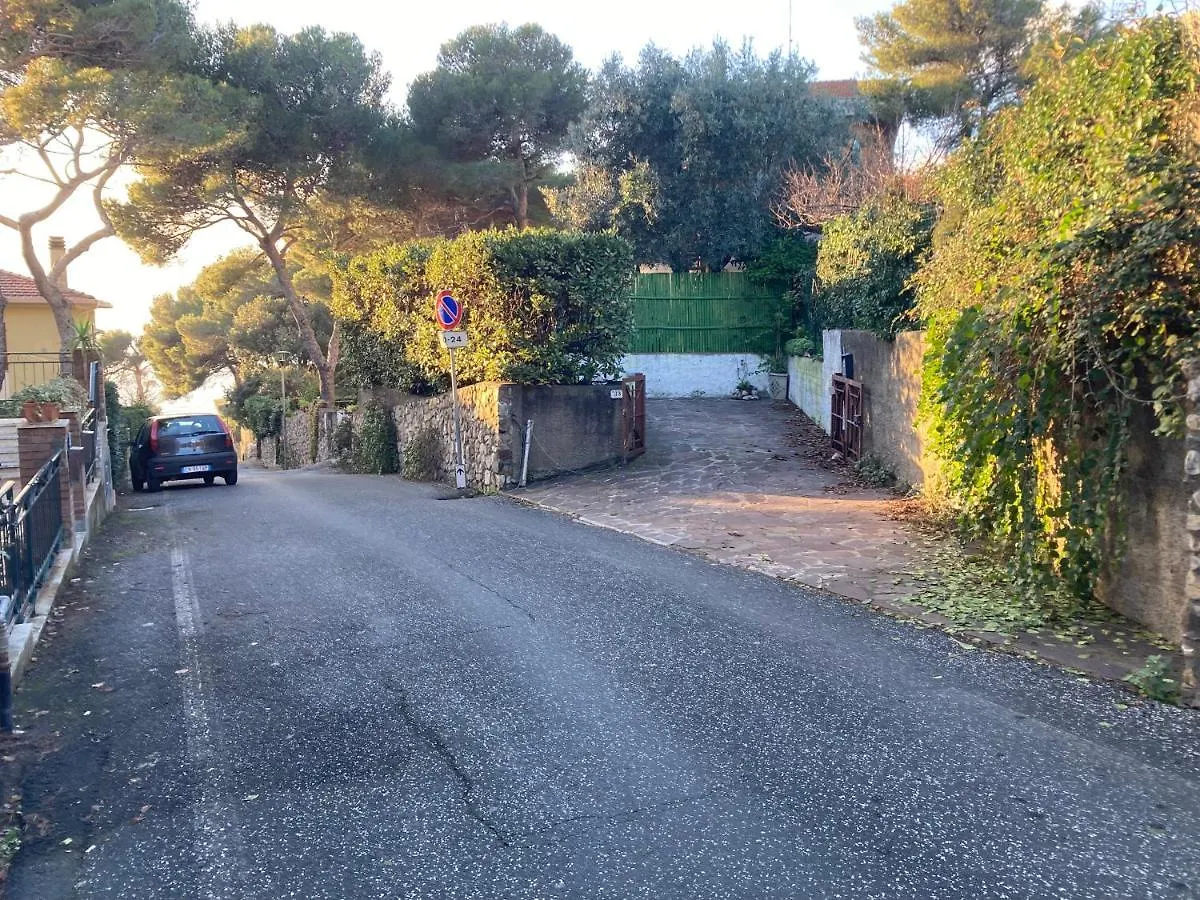 Oasi Del Cuore - Graziose Camere Con Vista Mare A 7 Min Dal Mare Di Castiglioncello Πανσιόν
