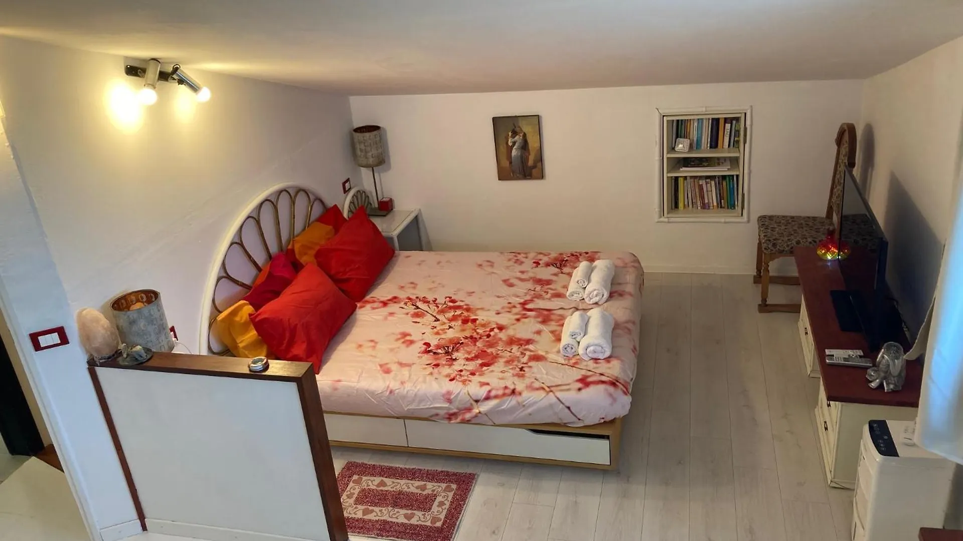 Oasi Del Cuore - Graziose Camere Con Vista Mare A 7 Min Dal Mare Di Castiglioncello 0*,  Ιταλία